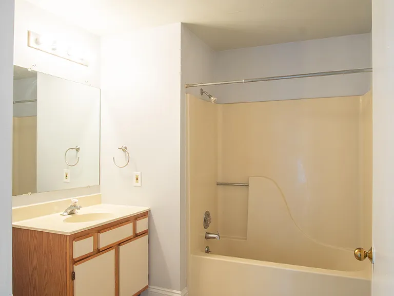 509 Delaware St #502 — Photo 8