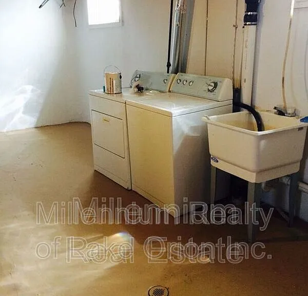 260 W Longfellow Ave — Photo 13