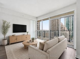 38 Iannuzzi St #1512, Toronto, ON M5V 0A2