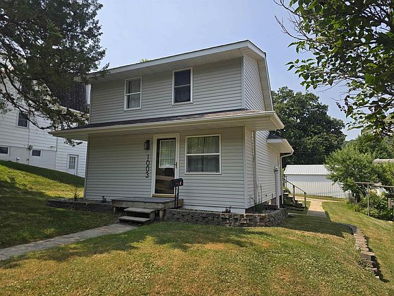 2nd image of 1003 River St