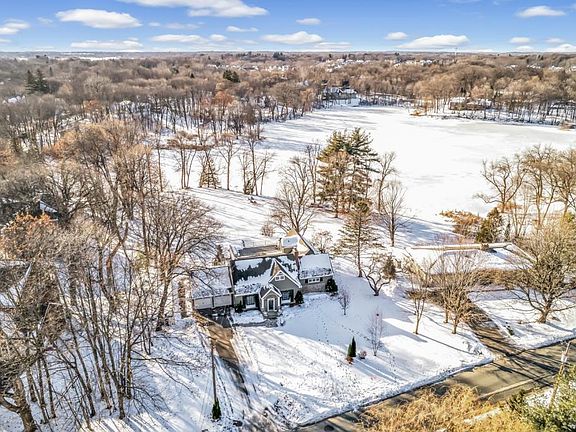 4th image of 5880 Minnetonka Dr