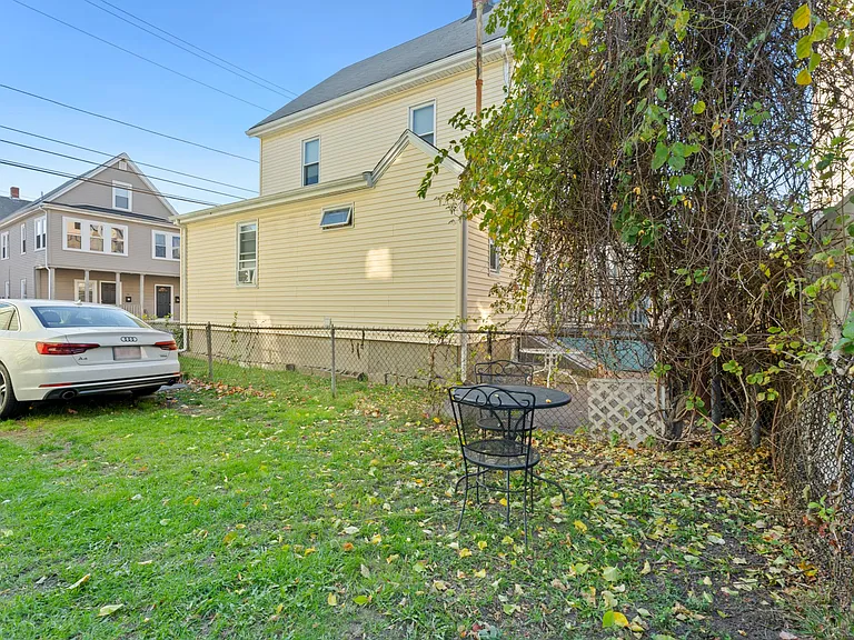 45 Wellington Ave #1 — Photo 10