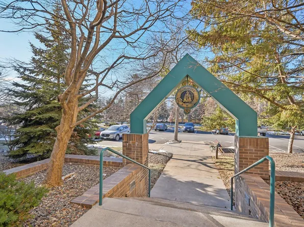 7621 Edinborough Way APT 2107, Edina, MN 55435