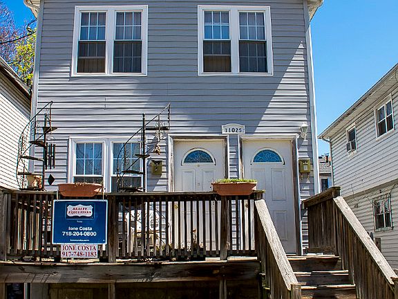 Enjoyable front Porch 