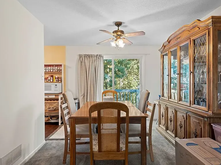 575 Fairfield Dr — Photo 1
