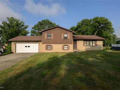 12055 King Church Ave NW, Uniontown, OH, 44685