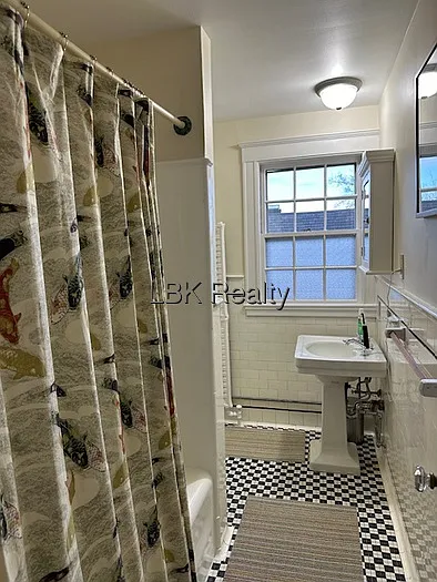 67 Trowbridge Ave — Photo 13