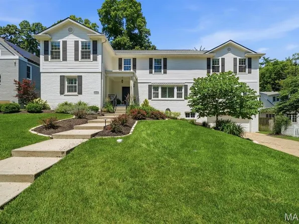 1121 Timberlane Dr, Saint Louis, MO 63122