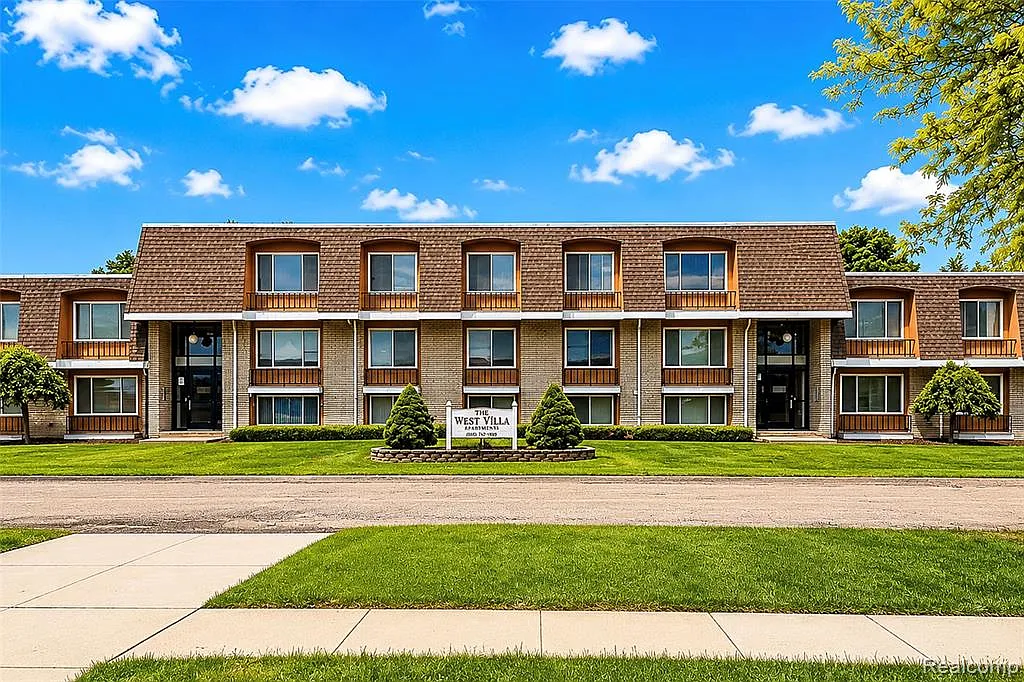 1 bed, 1.0 bath, 730 sqft, $950 — Photo 1