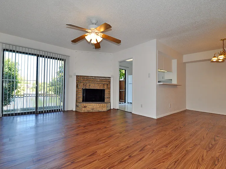 Lakehill Townhomes — Photo 17