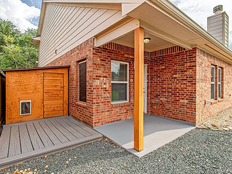 7507 Trail Holw — Photo 35