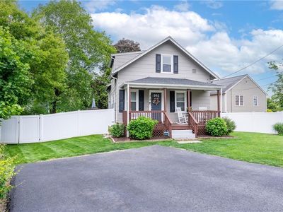 72 Lilac St, Cumberland, RI, 02864