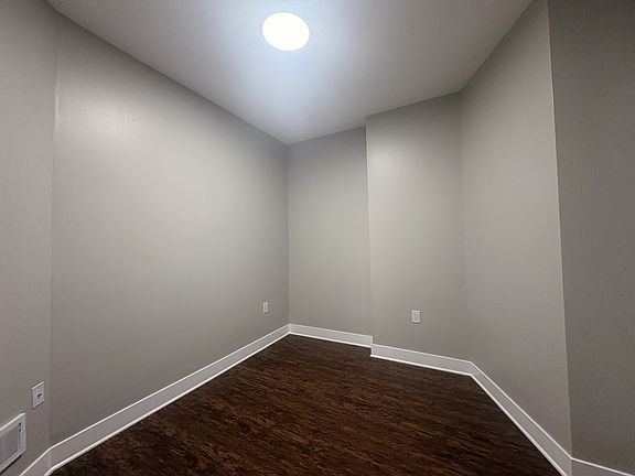 2nd image of 2258-2274 S Allis St #2270