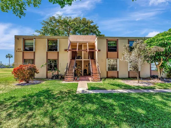 7400 NW 18th St APT 202, Margate, FL 33063