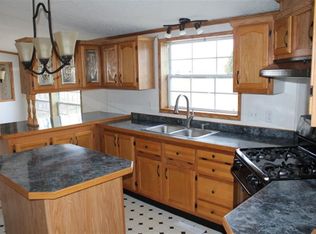 3714 S Tinkey Rd, Mentone, IN 46539