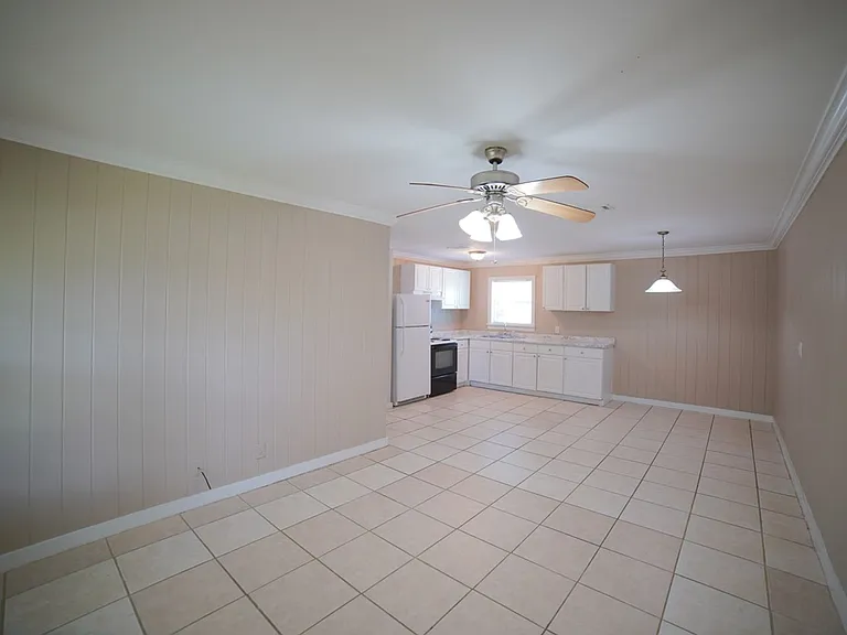 3424 Orlando Dr — Photo 2