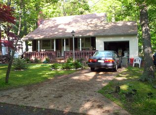 7 Briarcliff Rd, Shoreham, NY 11786