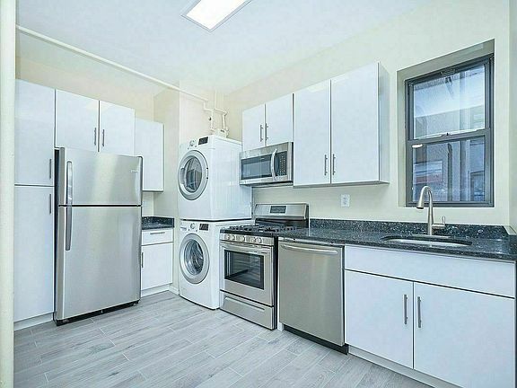 3rd image of 623 W 136th St APT 9
