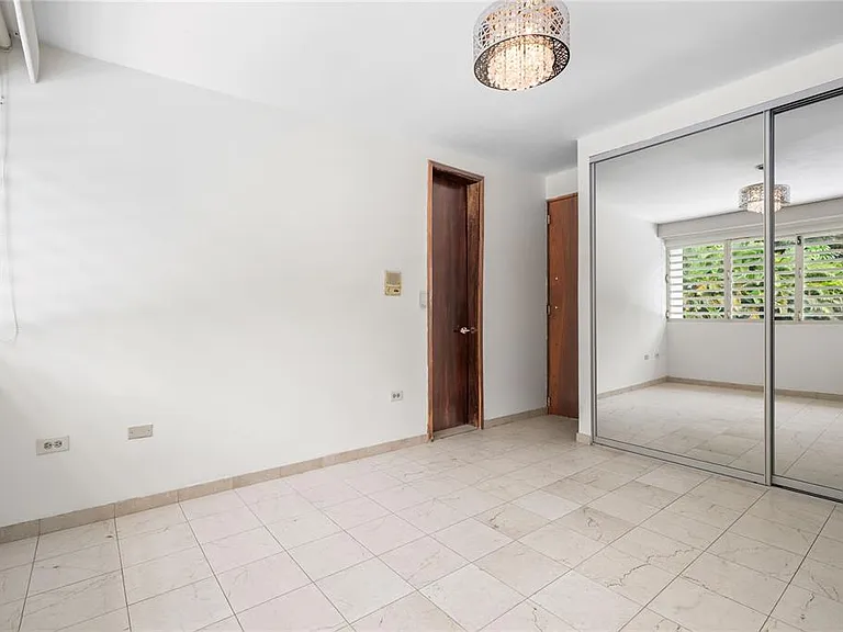 606 Calle 1 — Photo 20