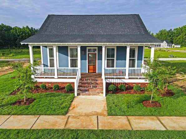927 Octavia St, Taylor, MS 38673