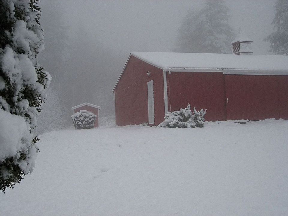 Hilltop gets lots of snow!
