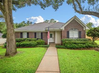 726 Willow Springs Dr, Mobile, AL 36695