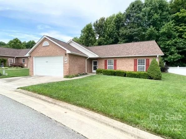 1265 Wexford Village Cres, Lenoir, NC 28645