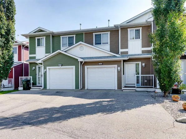 800 W Yankee Valley Blvd SE #1302, Airdrie, AB T4A 2L1
