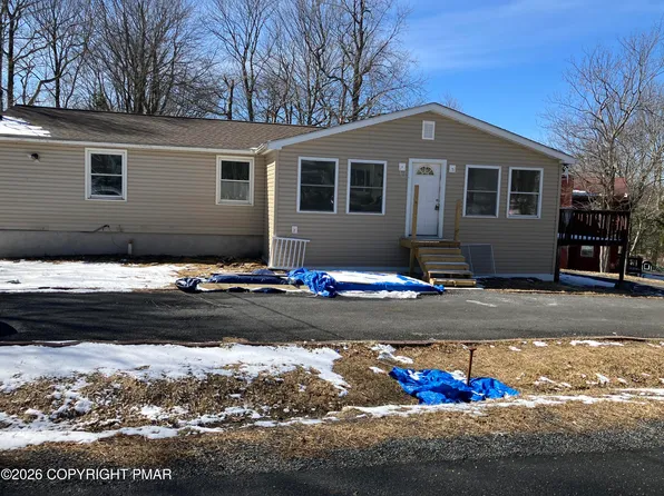 9458 Juniper Dr, Tobyhanna, PA 18466