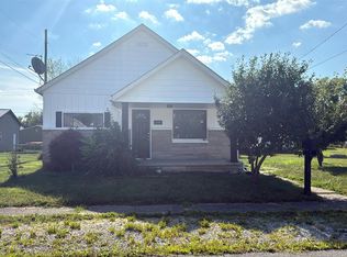648 Market St, Hope, IN 47246