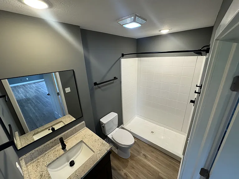 126 E Jefferson St #2 — Photo 6