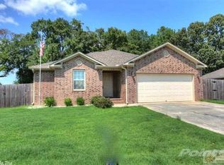 108 Legacy Dr, Morrilton, AR 72110