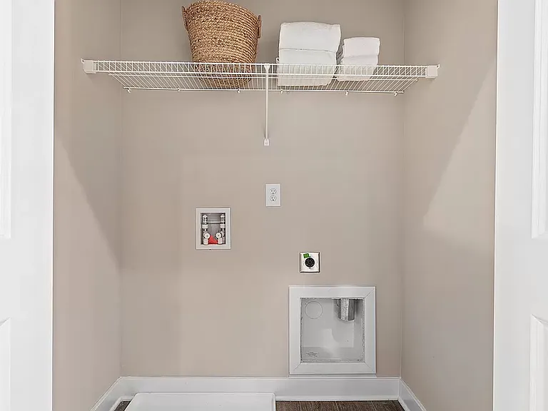 604 Rosedown Ln — Photo 17