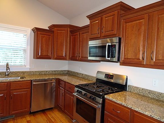 4th image of 6508 N Queen Frances Ln