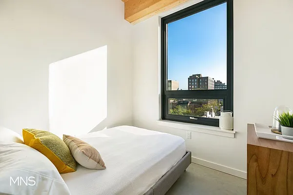 Rented by MNS Marketing | media 35