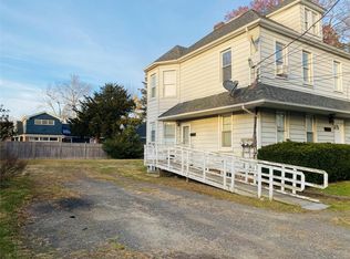 68 E John St APT 2, Hicksville, NY 11801