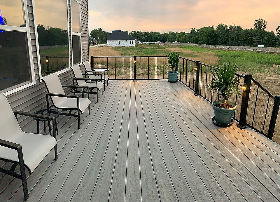 2nd image of 36683 Amalfi Ln