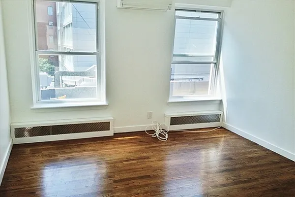 Rented by Corcoran | media 52