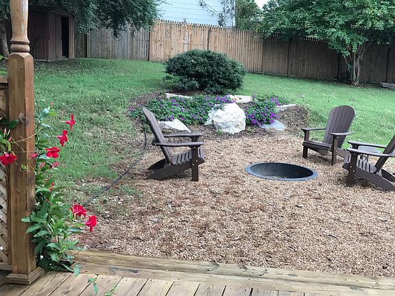 4th image of 1704A Gale Ln