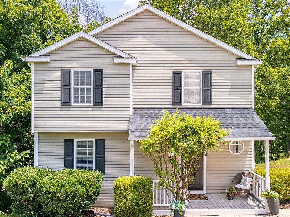 1st image of 125 Willard Way
