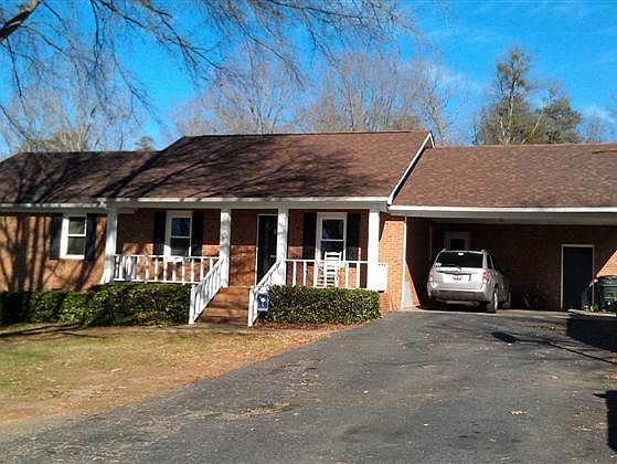 1st image of 405 S Meadow Dr