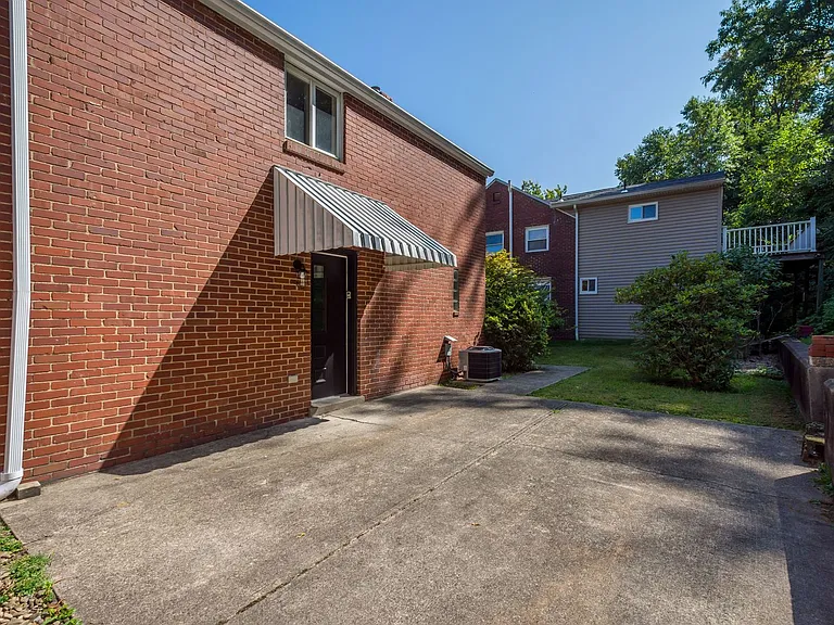 5744 Poketa Rd — Photo 4
