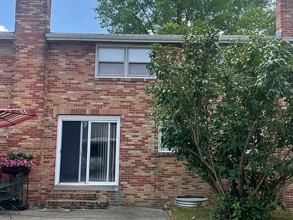 2nd image of 167 W Smiley Ave