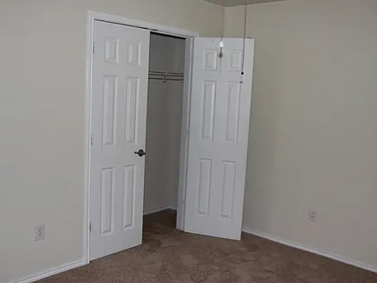 2115 Bigmouth Hook — Photo 15