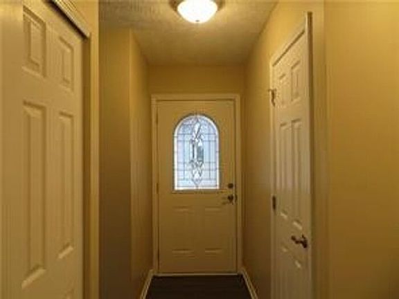 4th image of 1044 Delray Dr