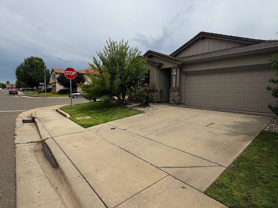 1st image of 4001 Branigan Lake Way