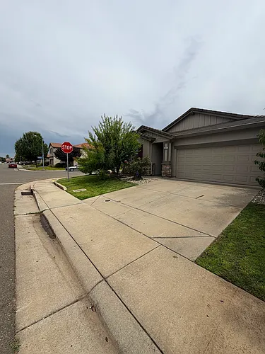 4001 Branigan Lake Way Photo 1