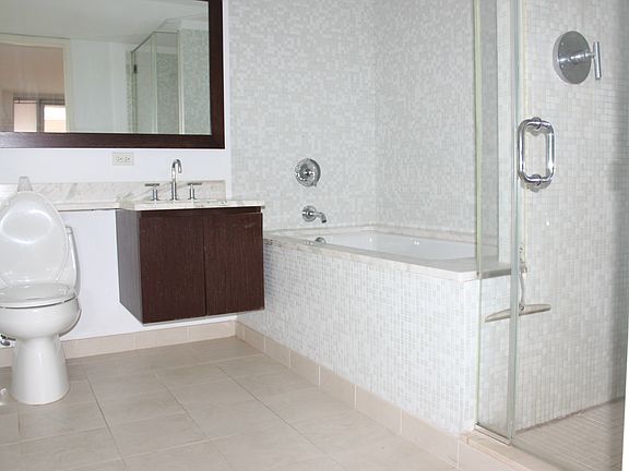 4th image of 350 W 53rd St APT 4H