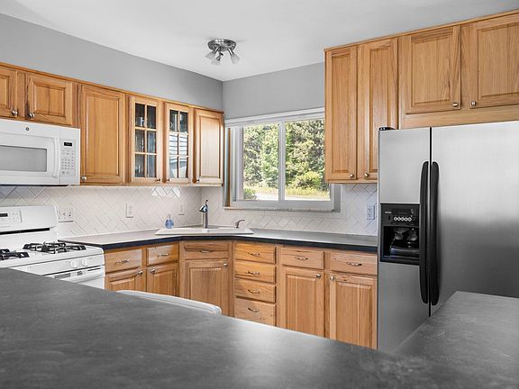 3rd image of 10739 S Timberlee Dr