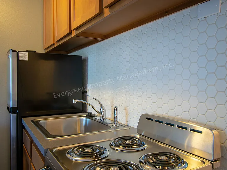 500 W Laporte Ave — Photo 37